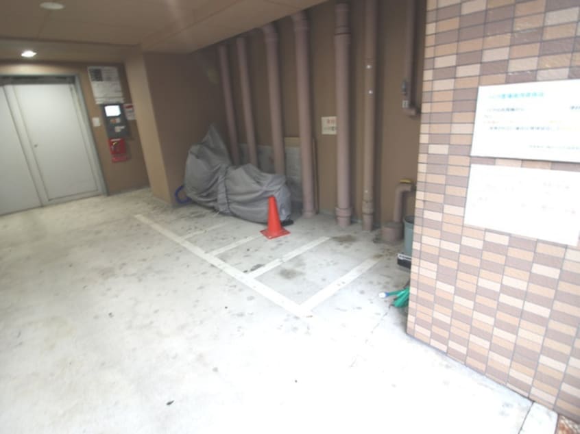 バイク置き場 シティライフ新大阪(402)