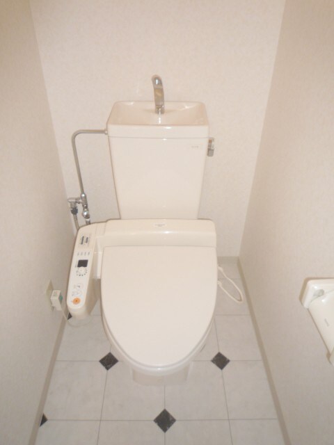 トイレ ド－ム一番館