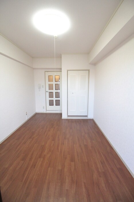 居室 ノルデンハイム淡路