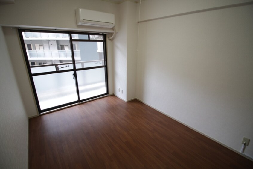 居室 ノルデンハイム淡路