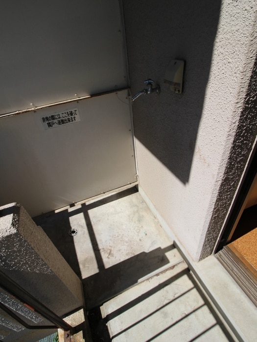 洗濯機置場 レドンダカサ玉川