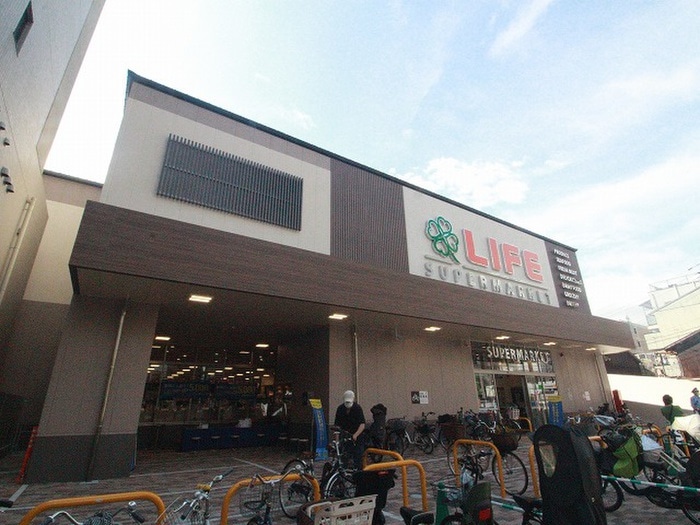ライフ四条大宮店(スーパー)まで350m ベラジオ四条通(601)