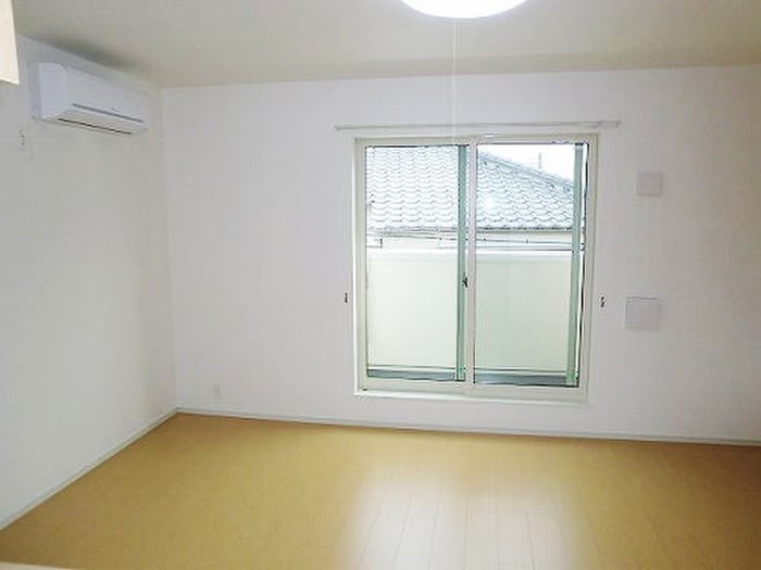 内観写真 サニー離宮前