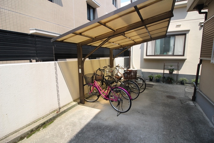 駐輪場 れいたくマンション