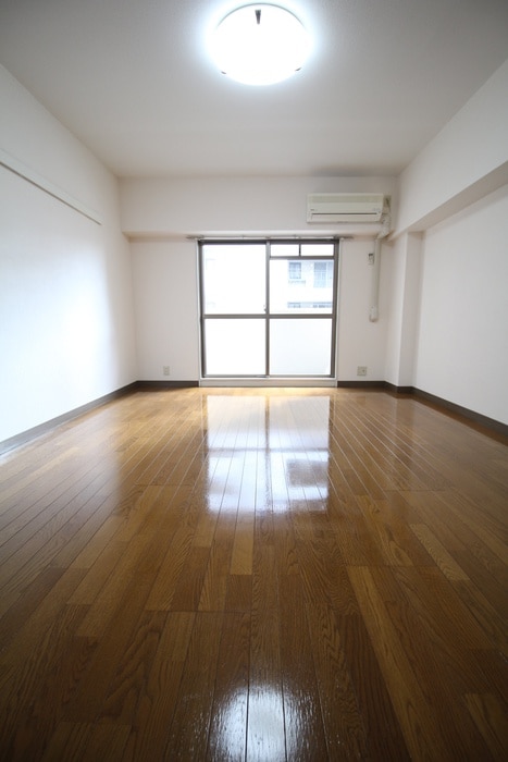 居室 江坂第一下伊マンション