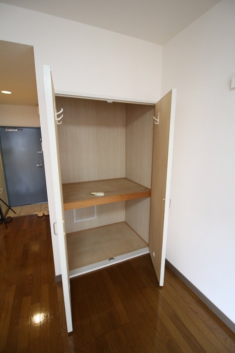 収納 江坂第一下伊マンション