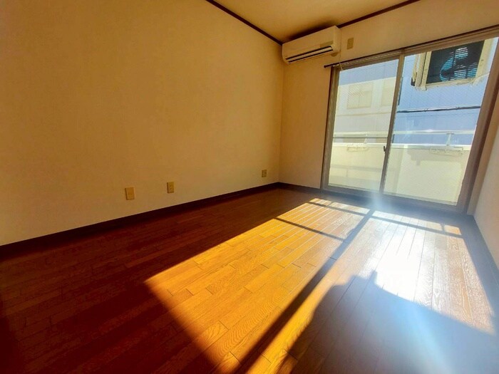 居室 オ－セント本山