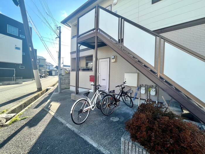 駐輪場 フェリセス