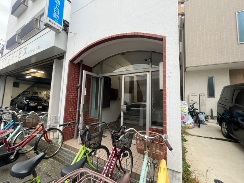 エントランス部分 石上マンション