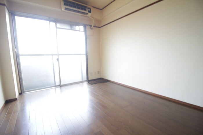 居室 ミレニアム２１