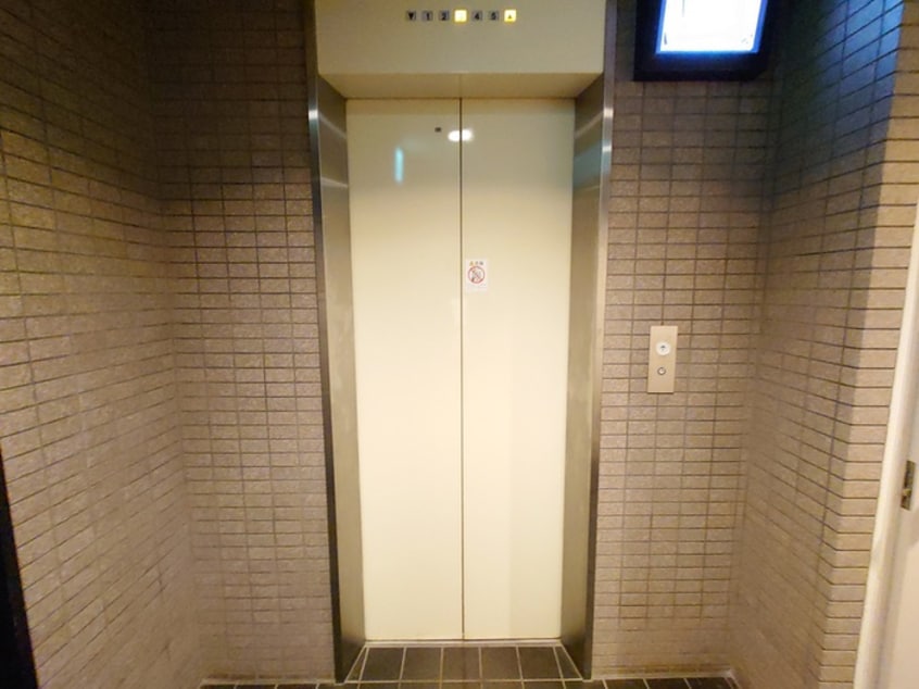 建物設備 ラフィ－ネ