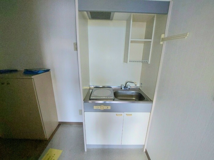 キッチン アヴェニール岡本