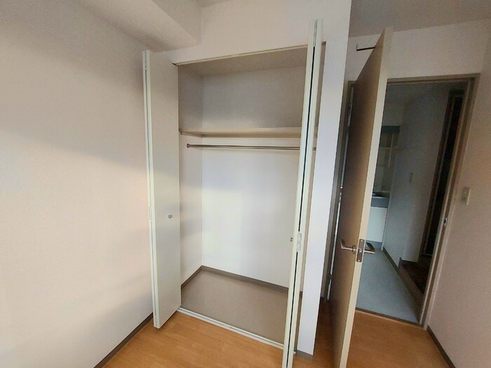 収納 アヴェニール岡本