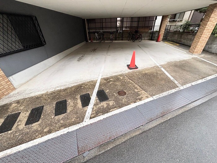 駐車場 シマダコーポレーション