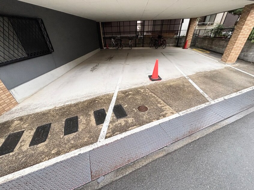 駐車場 シマダコーポレーション