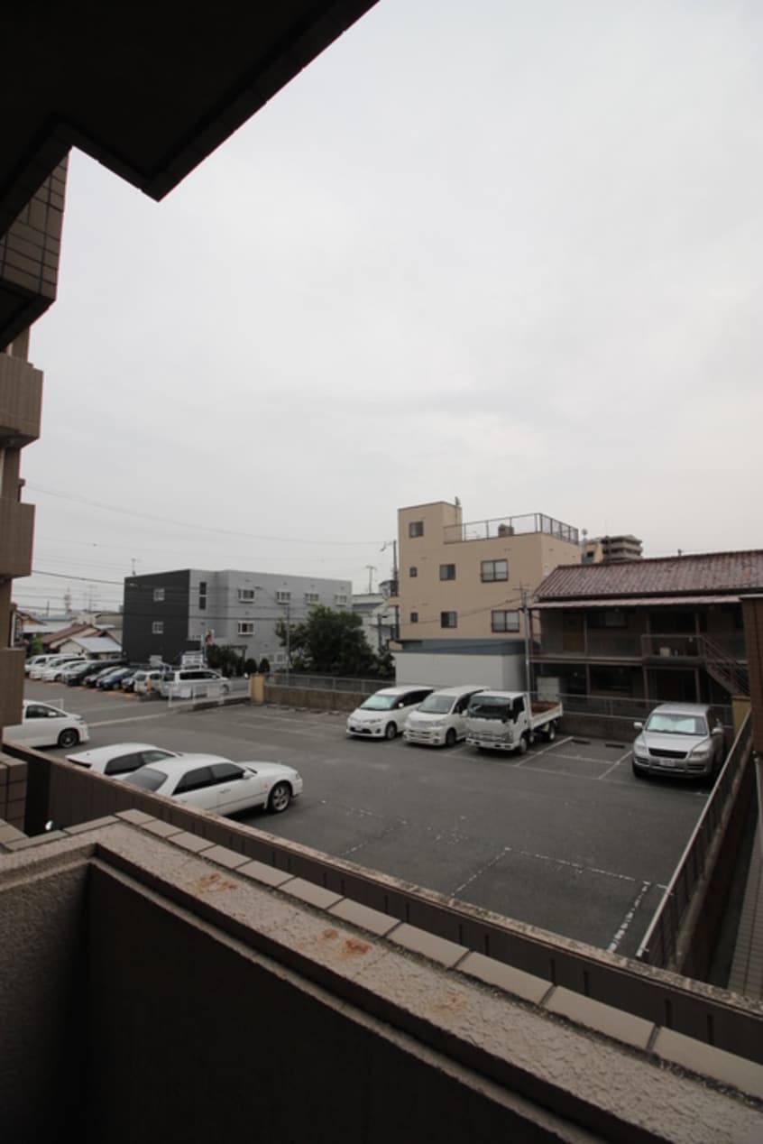 室内からの展望 ロイヤルコ－ポ明石硯町