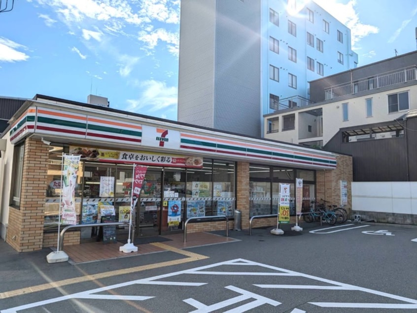 セブンイレブン(コンビニ)まで422m willDo九条