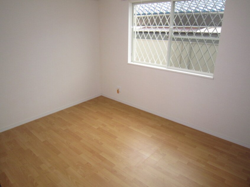 居室 ティラミス河原