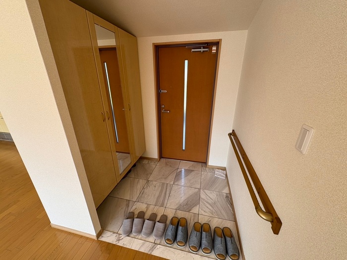 玄関 ガーデン楠葉