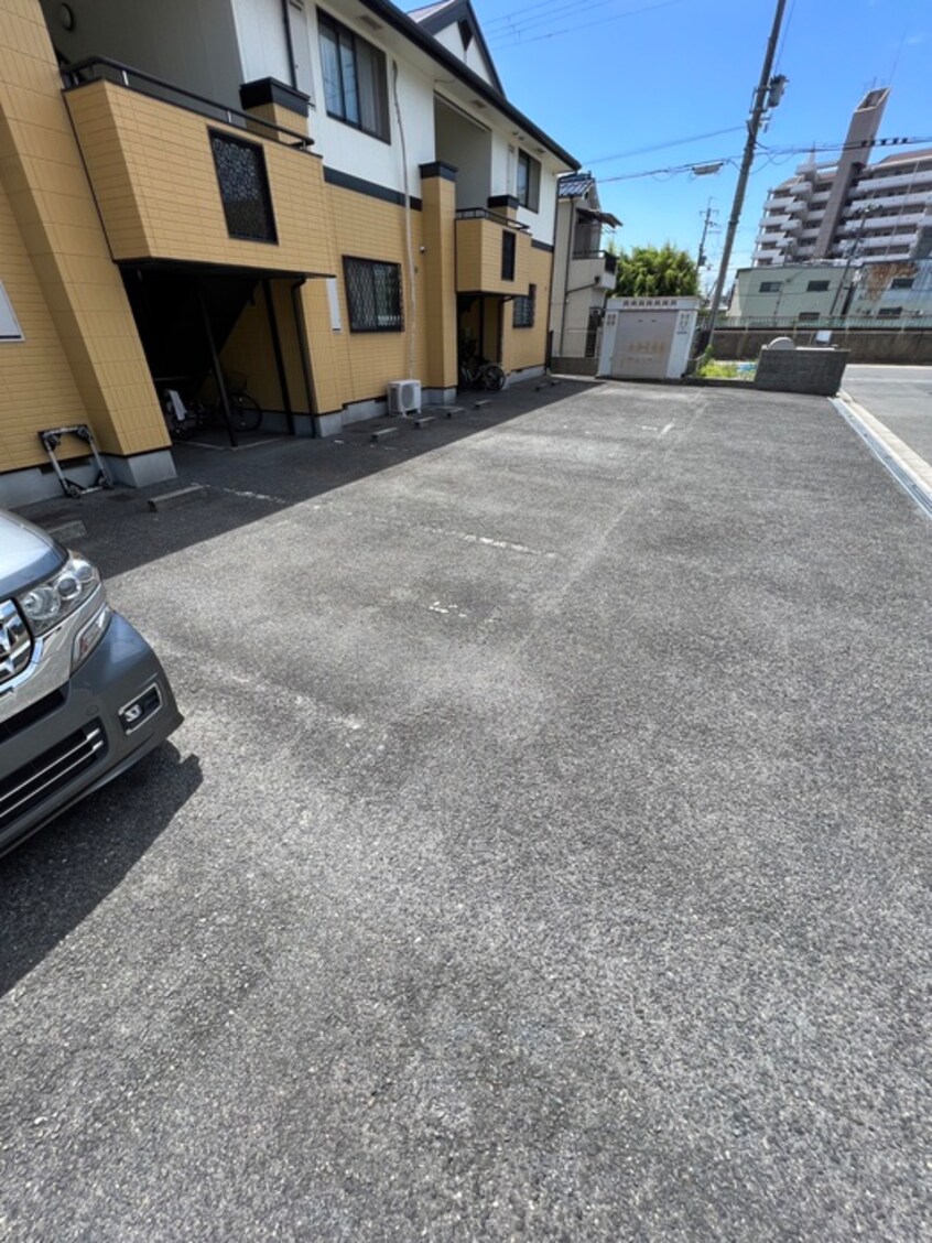 駐車場 エストステーブル A棟