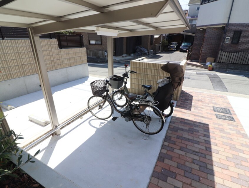 駐輪場 メゾンドパルク