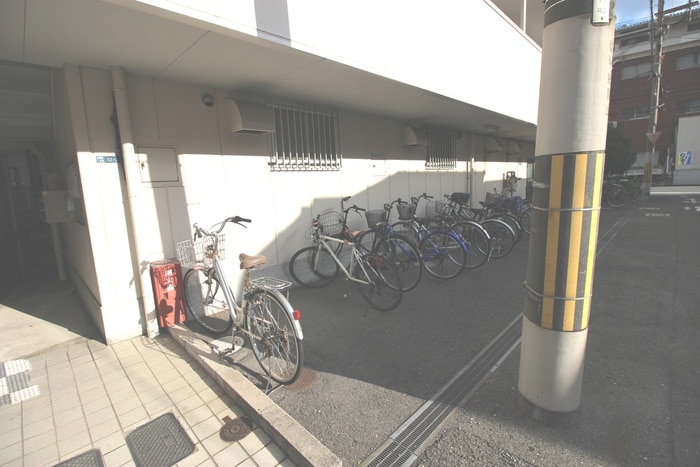 駐輪場 西村マンション