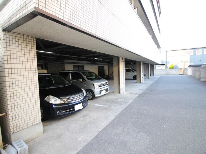 駐車場 南花田マンション