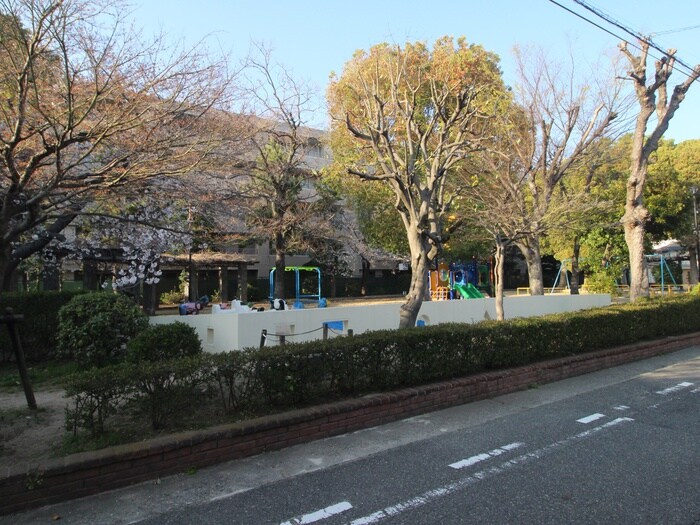 呉川公園(公園)まで400m レスポワ－ル芦屋