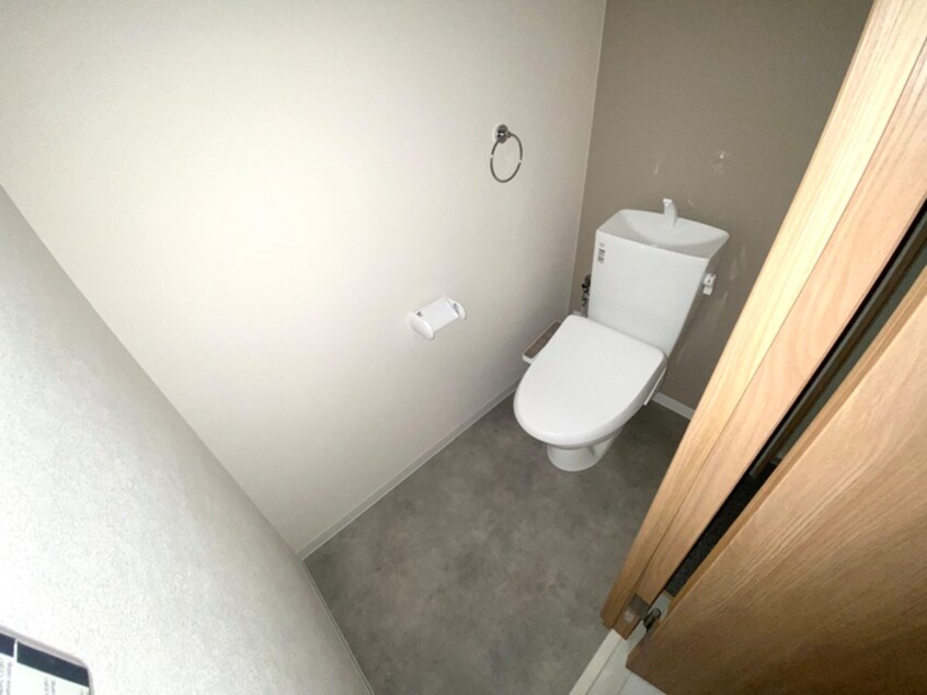 トイレ ｒｉｖｉｅｒｅ西宮