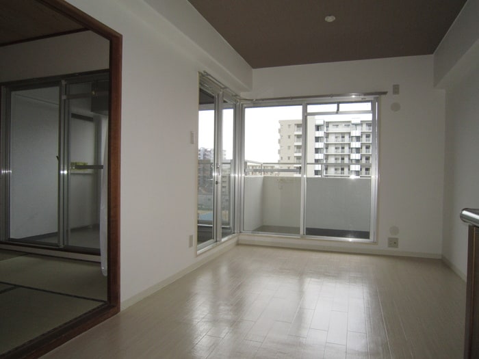 居室 ピカソ平野