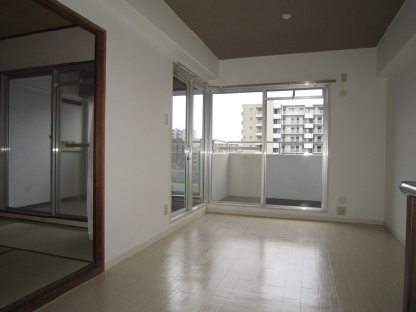 居室 ピカソ平野