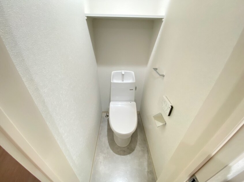 トイレ F asecia Canale