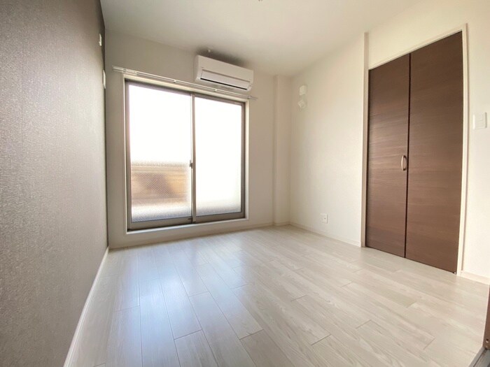 居室 F asecia Canale
