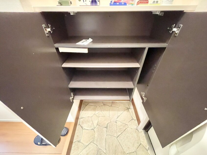 靴箱 グレイスカ－サ２番館