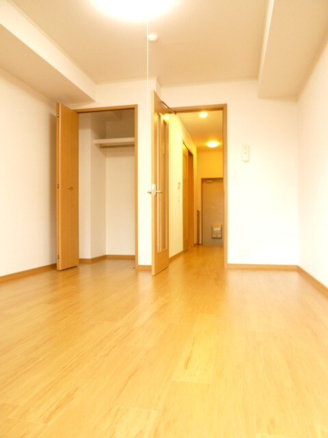 居室 ア－バン御陵