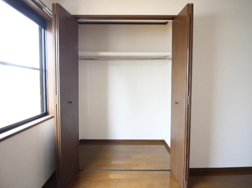 収納 エストステーブル B棟