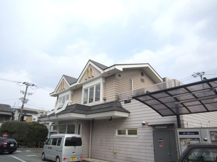 マクドナルド(ファストフード)まで630m エストステーブル B棟