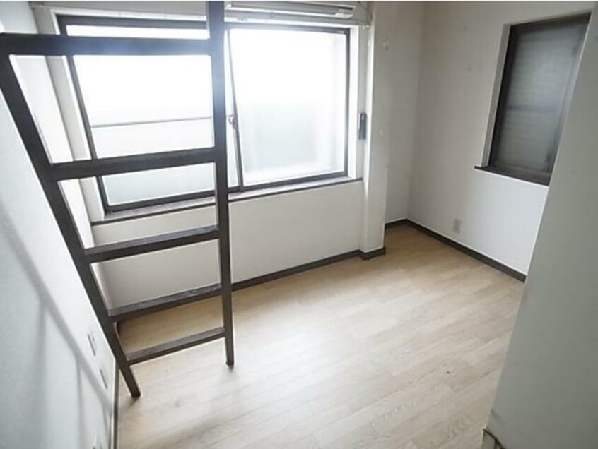 居室 オプティ神戸