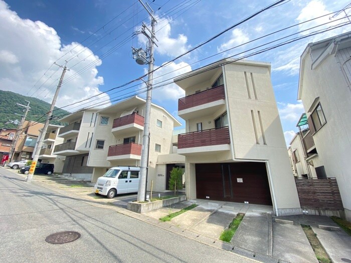 外観写真 PARK　HILLS　OYAKE　Villa　3