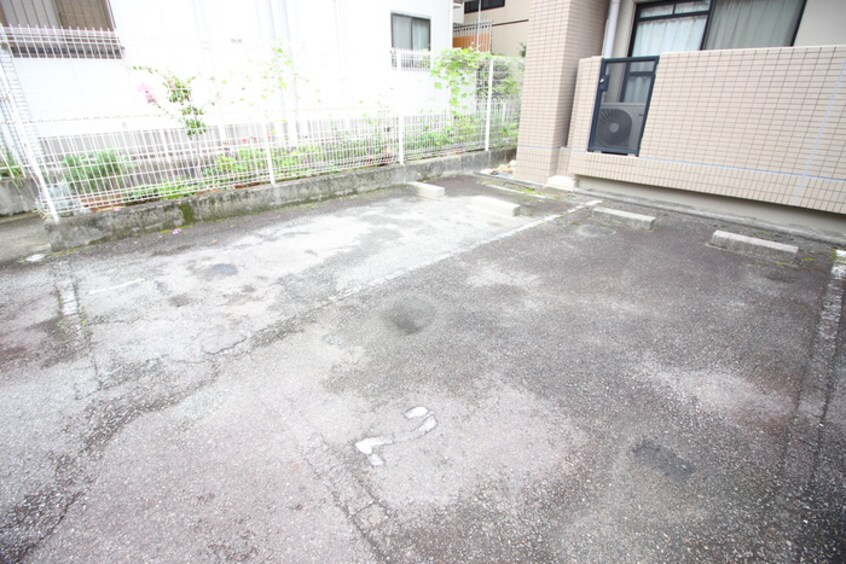 駐車場 エクシ－ド小山