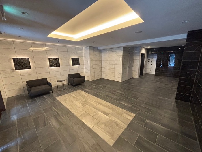 エントランス部分 ﾌﾟﾚｻﾝｽNEO大和田STATIONﾍﾞｾﾞﾙ