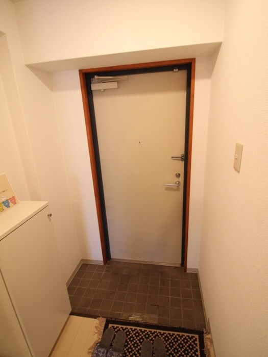 玄関 ア－デン新大阪