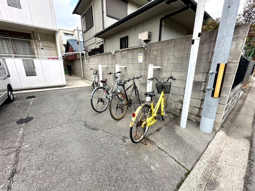 駐輪場 アブニール