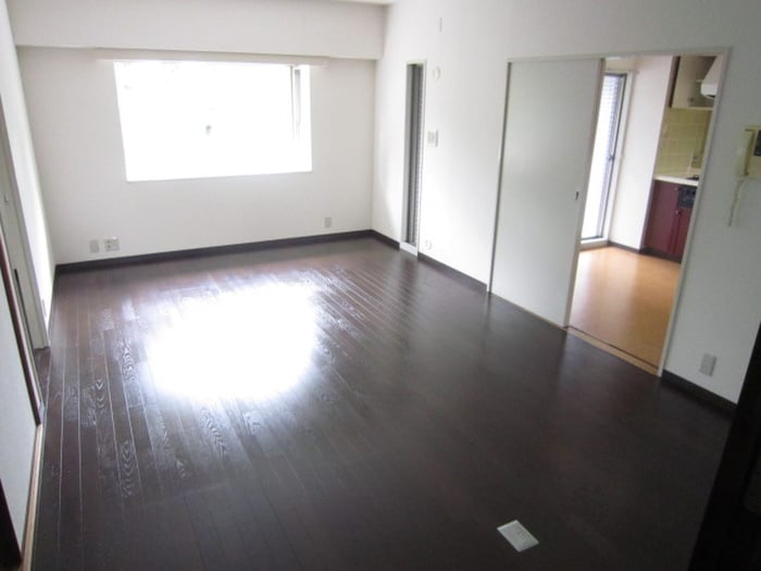 居室 白鷹松下町マンション