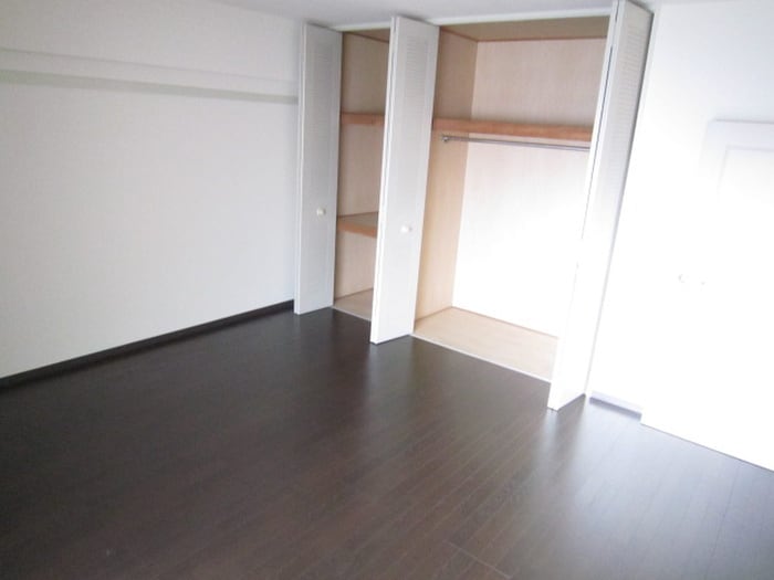 居室 白鷹松下町マンション