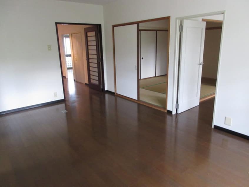 居室 白鷹松下マンション