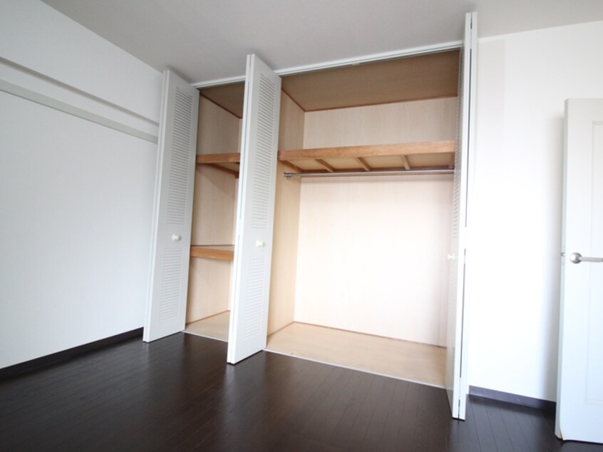 収納 白鷹松下マンション