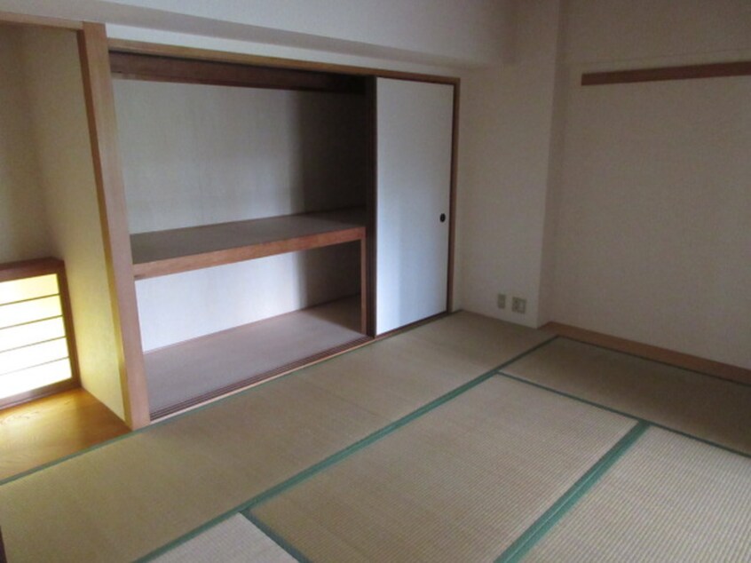 居室 白鷹松下マンション