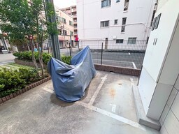 バイク置き場
