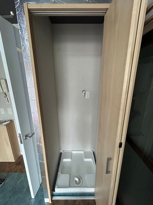 洗濯機置場 FORCE TOMINOKOJI